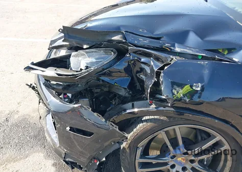 2021 Porsche Cayenne Coupe z USA, uszkodzony, nr VIN WP1BA2AY8MDA43925